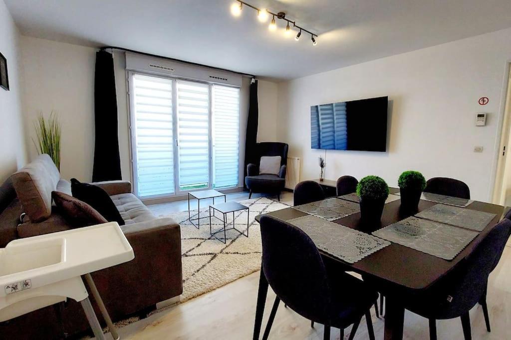 Cosy Home 2, 2 Chambres, 6 Personnes, 3 Min Gare, Parking Cergy Ngoại thất bức ảnh