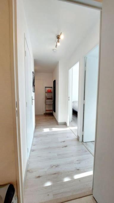 Cosy Home 2, 2 Chambres, 6 Personnes, 3 Min Gare, Parking Cergy Ngoại thất bức ảnh